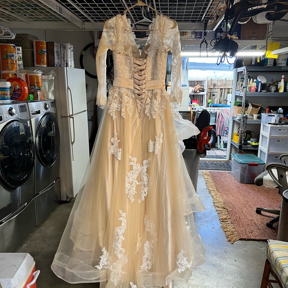 Wedding dress